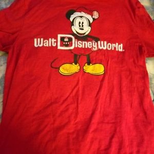 Lightly Worn Walt Disney World Mickey Mouse Christmas Tshirt Size Small